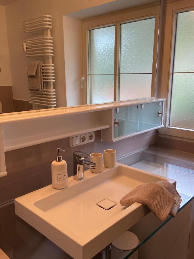 Modern Eingerichtete Wohnung Mit 2 Schlafzimmern برغن المظهر الخارجي الصورة
