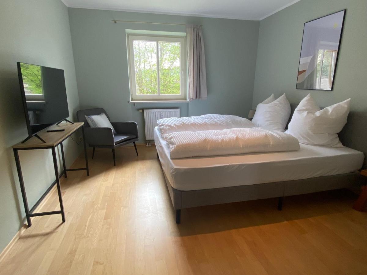 Modern Eingerichtete Wohnung Mit 2 Schlafzimmern برغن المظهر الخارجي الصورة