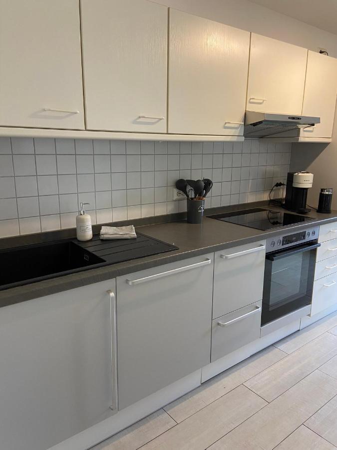 Modern Eingerichtete Wohnung Mit 2 Schlafzimmern برغن المظهر الخارجي الصورة