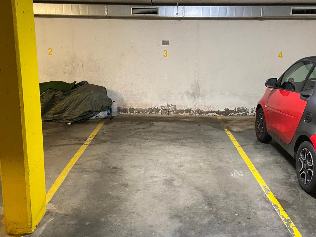 Modern Eingerichtete Wohnung Mit 2 Schlafzimmern برغن المظهر الخارجي الصورة