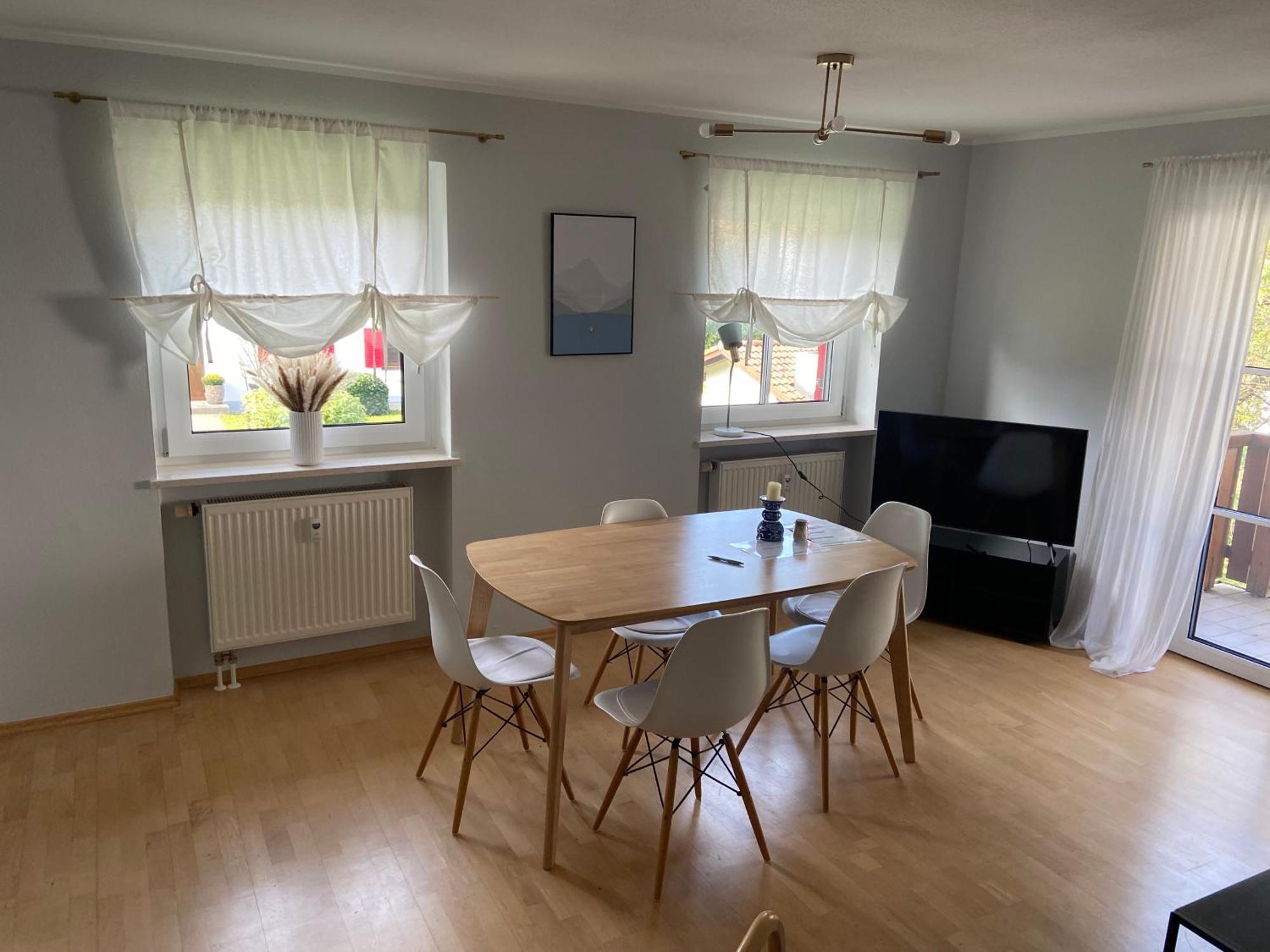 Modern Eingerichtete Wohnung Mit 2 Schlafzimmern برغن المظهر الخارجي الصورة