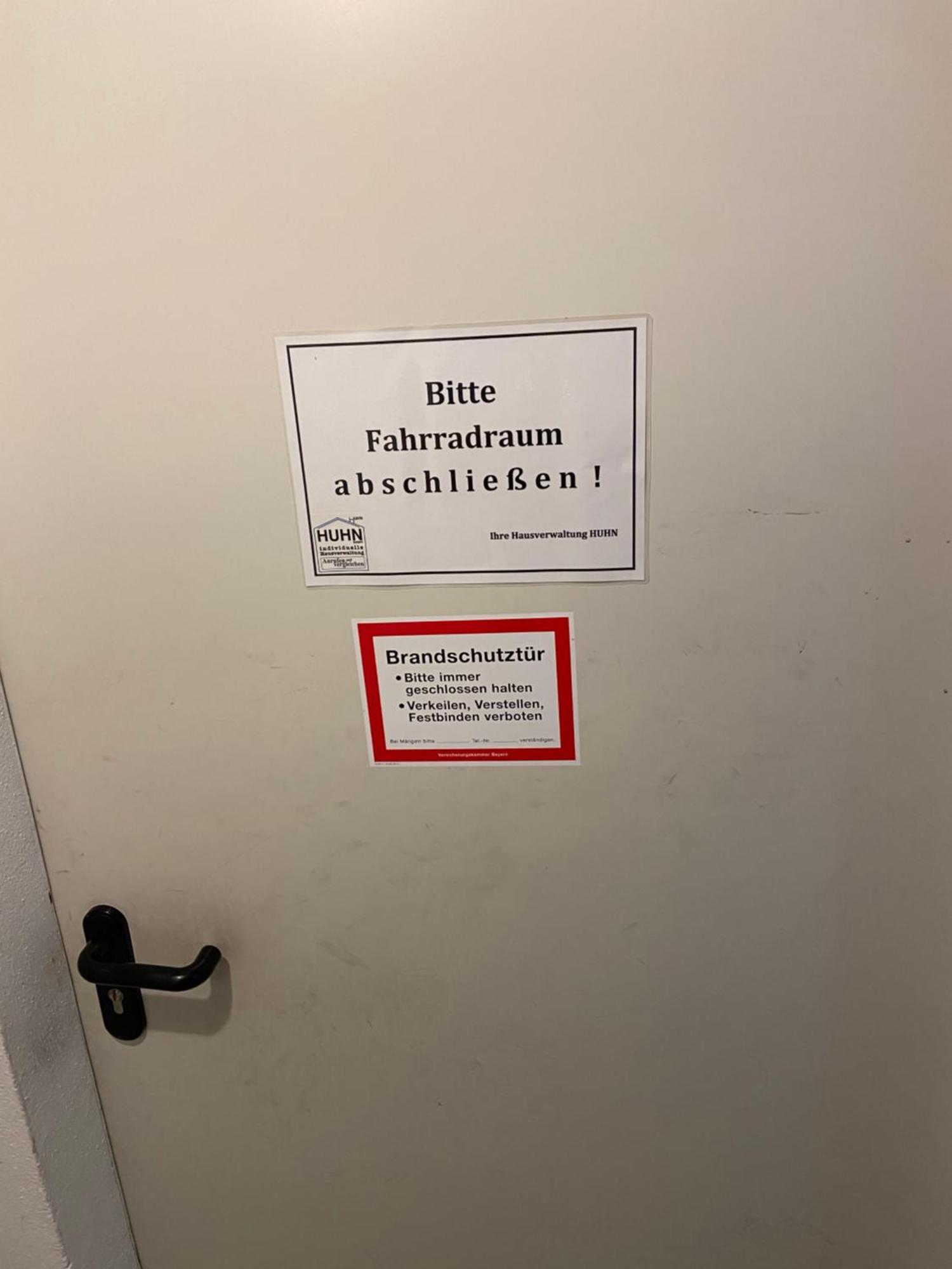 Modern Eingerichtete Wohnung Mit 2 Schlafzimmern برغن المظهر الخارجي الصورة